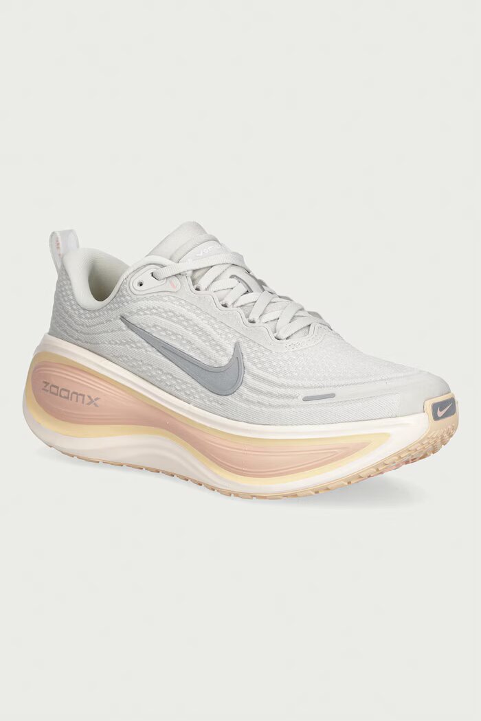 Nike обувки за бягане дамски Vomero Plus бежови HV8154.012