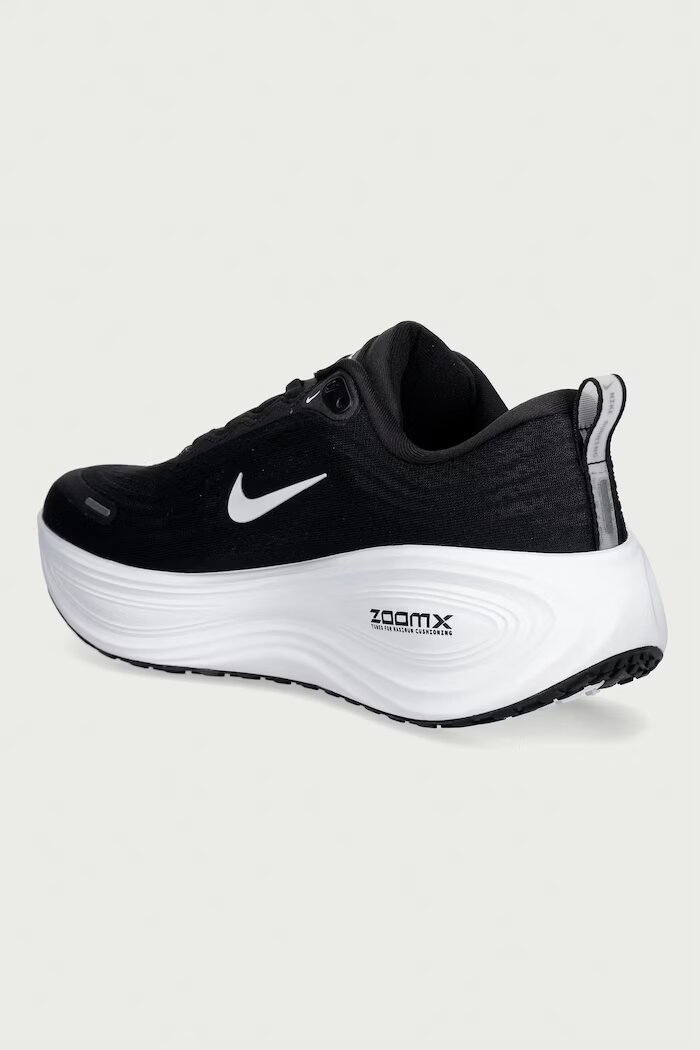Nike обувки за бягане мъжки Vomero Plus черни IH3251.001