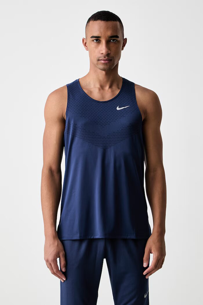 Nike спортен топ Stride тъмносин HV5210.410