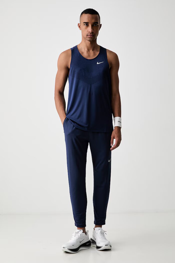 Nike спортен топ Stride тъмносин HV5210.410