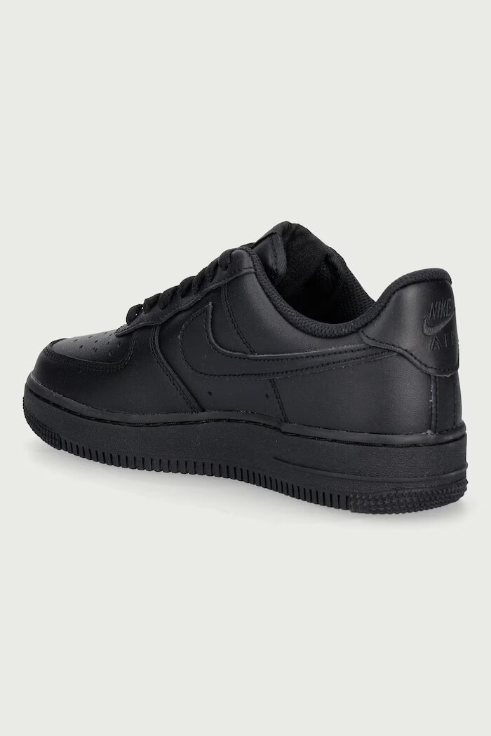 nike sportswear Air Force '07 маратонки дамски от кожа черни DD8959.001