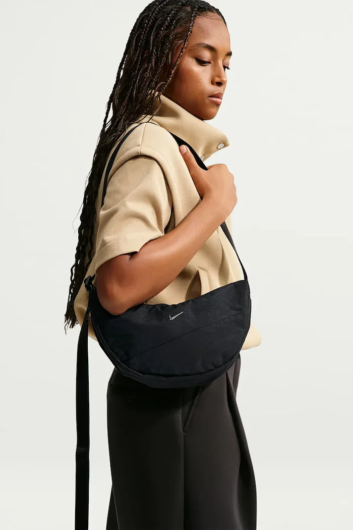 nike sportswear чанта crossbody Aura 4L черна HQ4370.013
