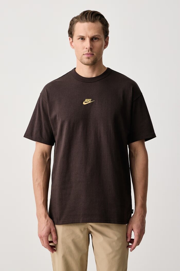 nike sportswear тениска мъжка от памук Premium Essentials кафява IH1121.220