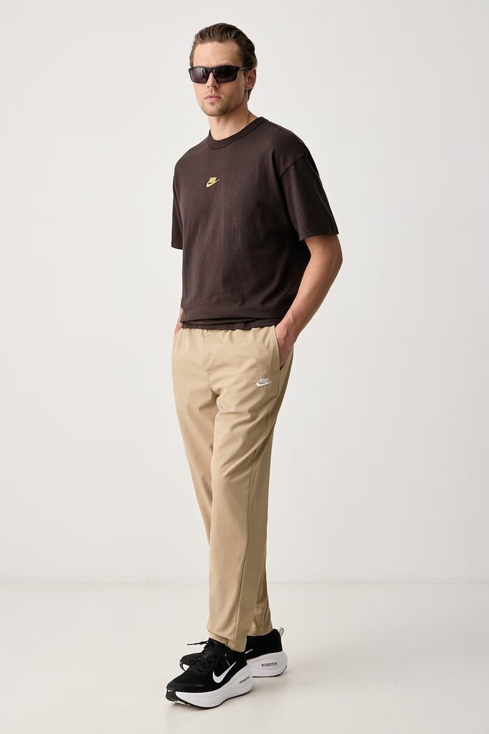 nike sportswear тениска мъжка от памук Premium Essentials кафява IH1121.220