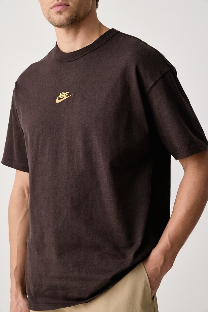 nike sportswear тениска мъжка от памук Premium Essentials кафява IH1121.220