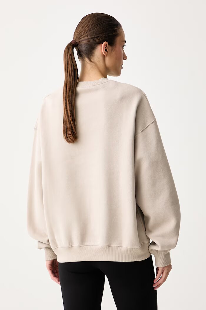 nike sportswear уголемен суичър дамски с памук Studio Fleece бежов IM8082.236