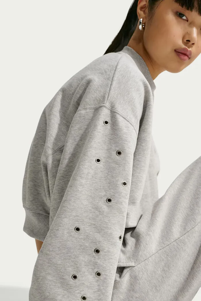 nike sportswear уголемен суичър дамски с памук Studio Fleece сив IX7045.012