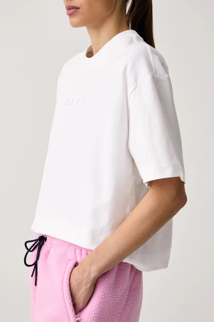 nike sportswear уголемена тениска дамска от памук бяла IO7462.100