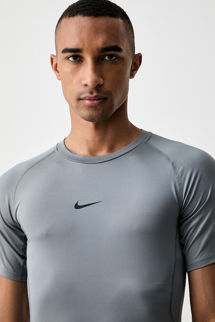 Nike тениска за трениране мъжка Pro сива FB7932.084