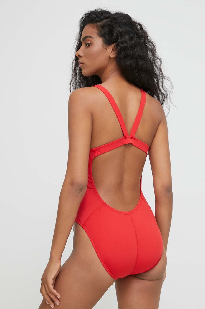 Nike цял бански дамски червен NESSA001