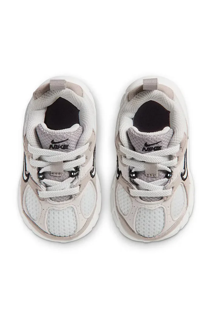 Nike V5 RNR Suede маратонки за бебе бежови IR5161