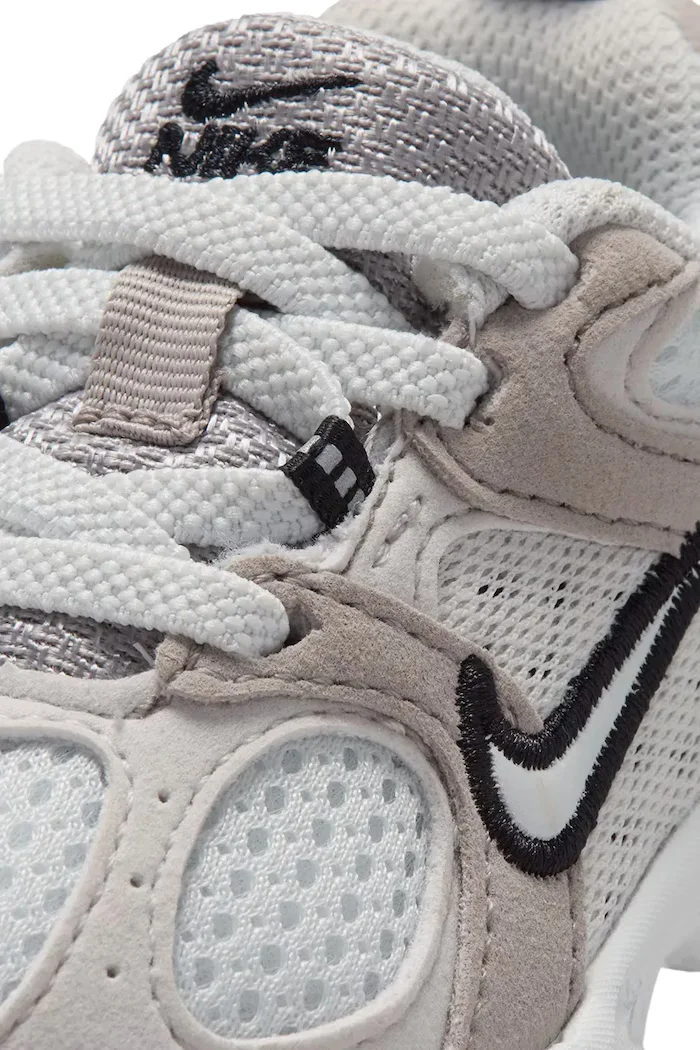 Nike V5 RNR Suede маратонки за бебе бежови IR5161