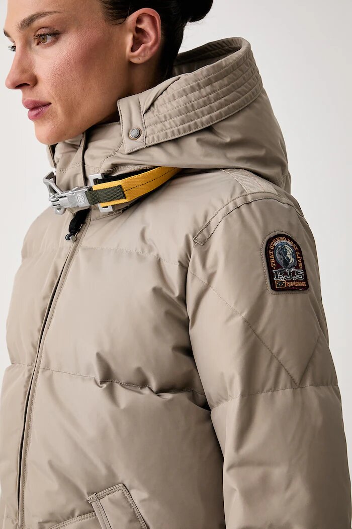 Parajumpers пухено яке дамско LONG BEAR бежово PWJKMA330776