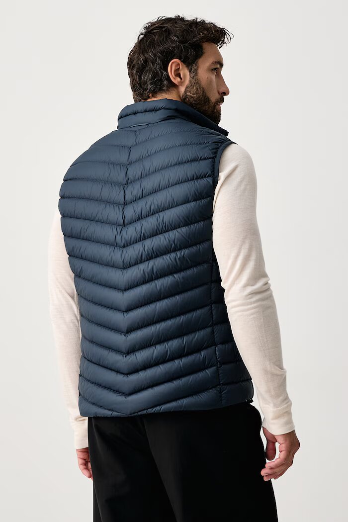 Peak Performance пухен елек мъжки Frost Down тъмносин G80529010