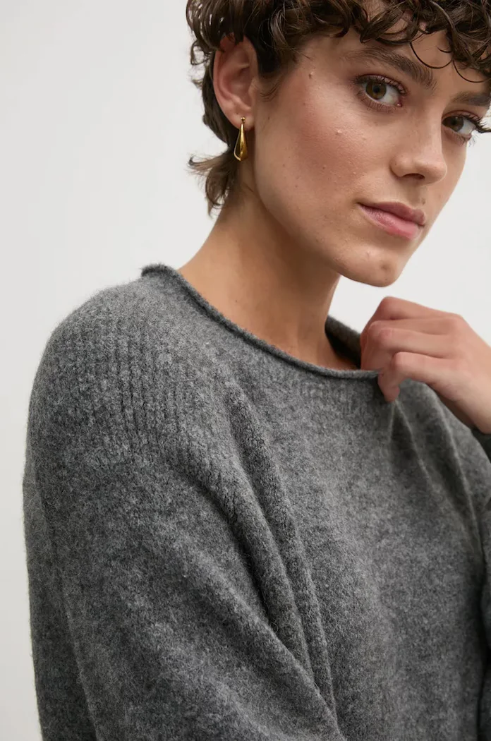 Pepe Jeans Пуловер с вълна IRMA CREW NECK дамски в сиво от лека материя PL702192