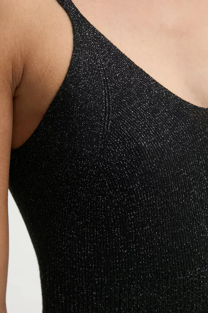 Pepe Jeans Рокля NOELIA в черно среднодълга разкроена PL953643