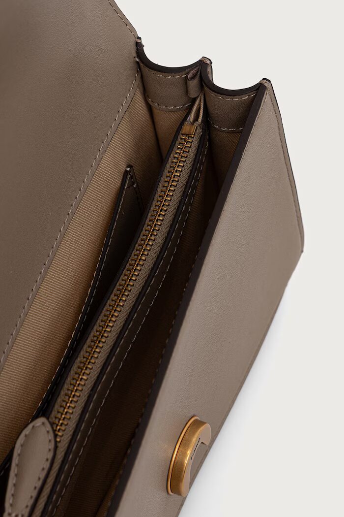 Pinko чанта crossbody дамска от кожа сива 105856 A0F1