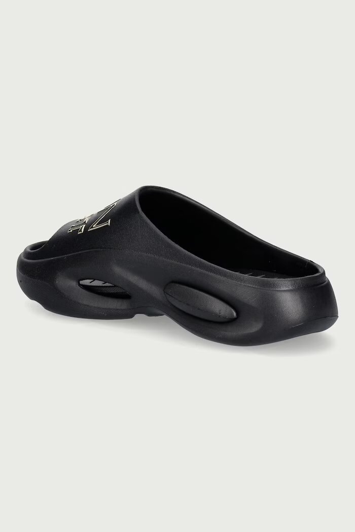 Plein Sport чехли Solar Slide черни USG0041.STE003N.0202