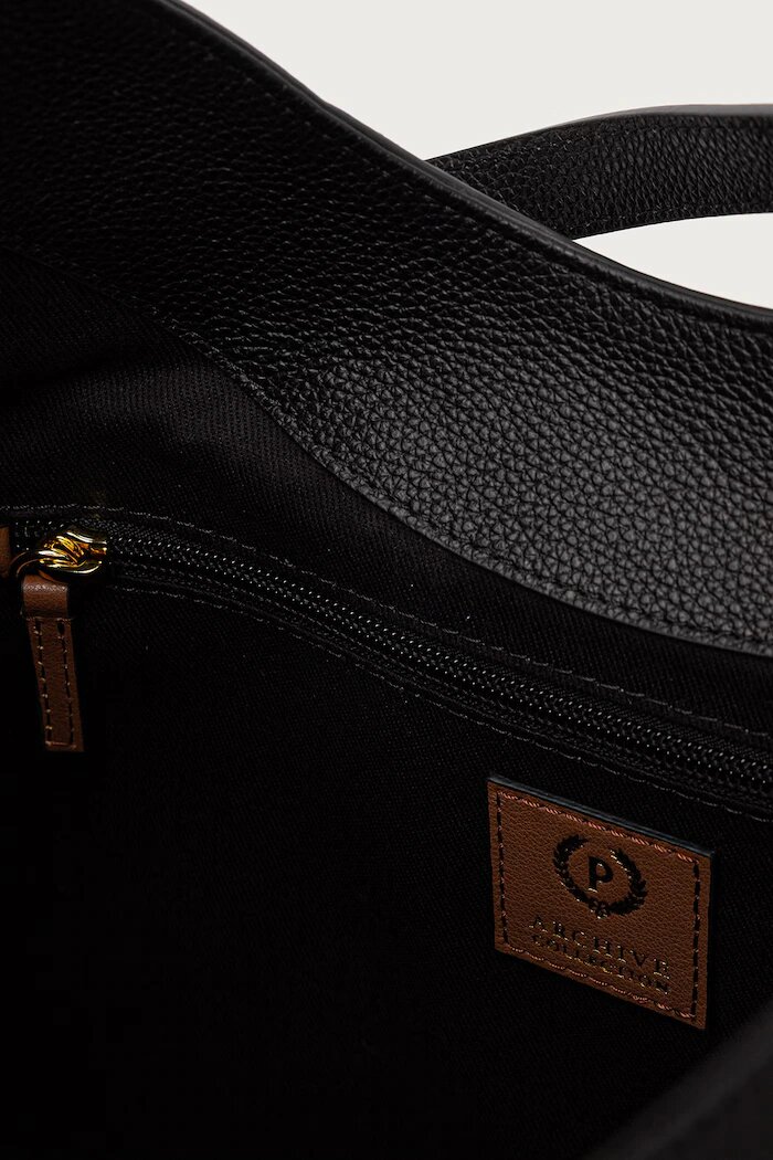 Pollini шопинг чанта дамска от кожа черна PC4402PP1P QC1