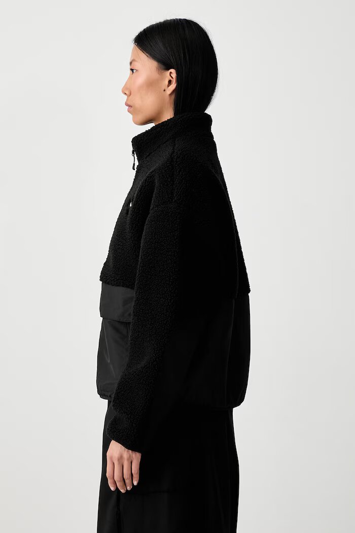 Puma късо яке дамско Sherpa черно 694567