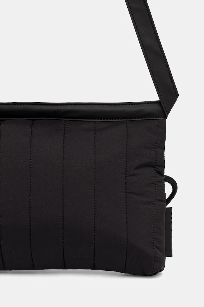 Rains Чанта 21010 Koya Vision Crossbody в черно 21010