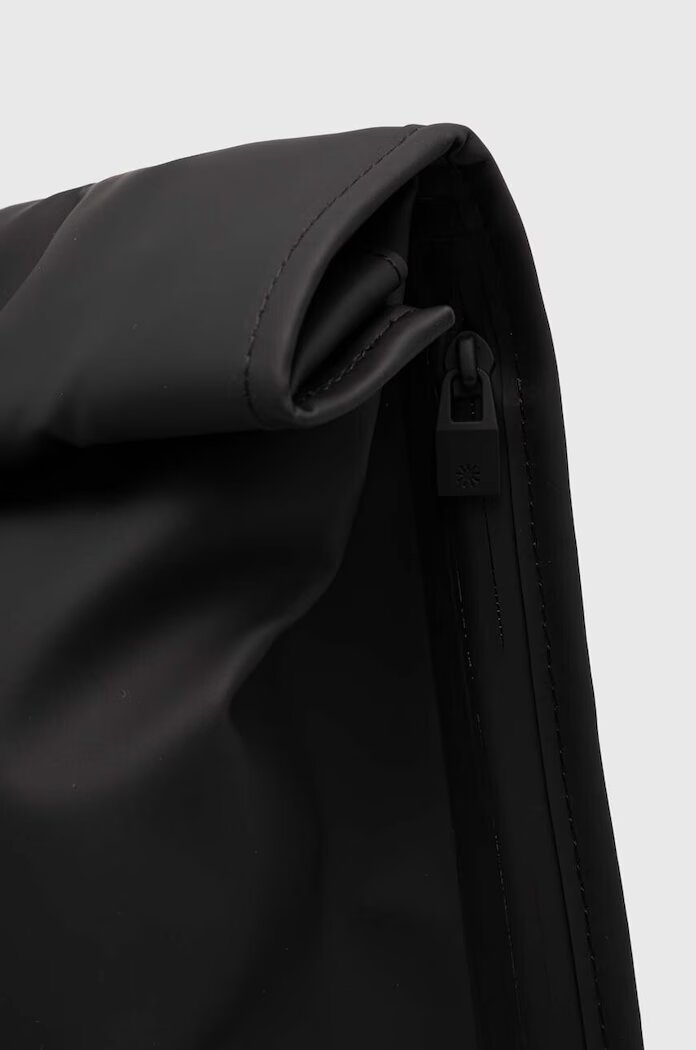 Rains Раница 13320 Backpacks в черно голям размер с изчистен дизайн
