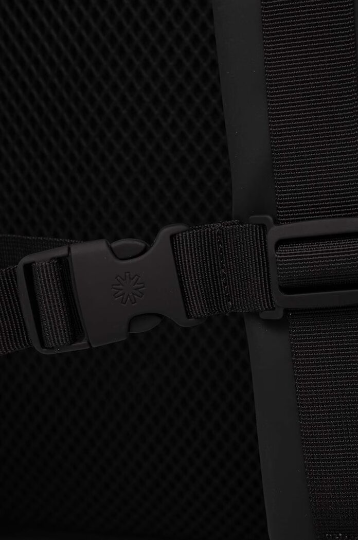 Rains Раница 13320 Backpacks в черно голям размер с изчистен дизайн