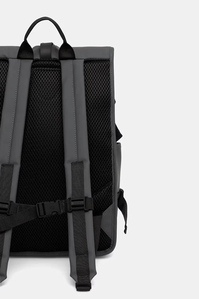 Rains Раница 14590 Rolltop Rucksack Large W3 в сиво голям размер с изчистен дизайн 14590