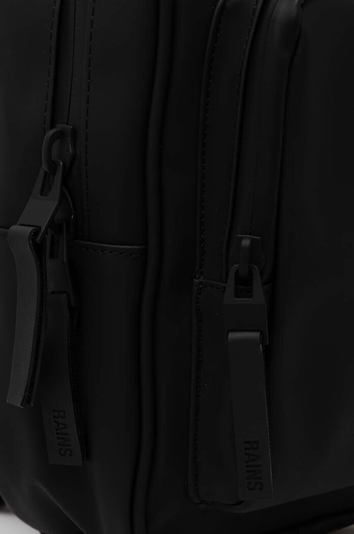 Rains Раница Book Daypack Mini W3 в черно малък размер с изчистен дизайн 13690-01