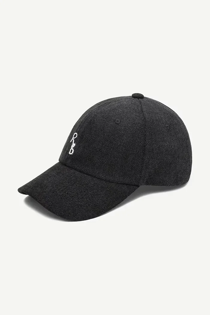 RUSLAN BAGINSKIY Капела Baseball Cap в черно BSB033/041-C-JNS