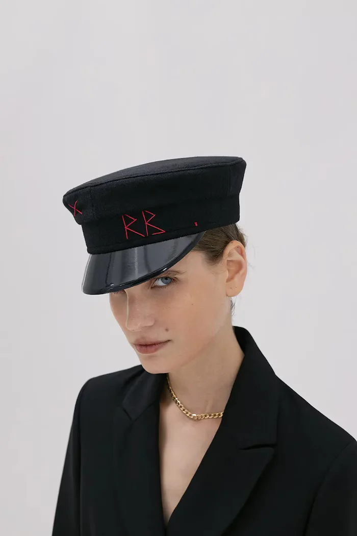 RUSLAN BAGINSKIY Памучен каскет Baker Boy Cap в черно KPC033-W