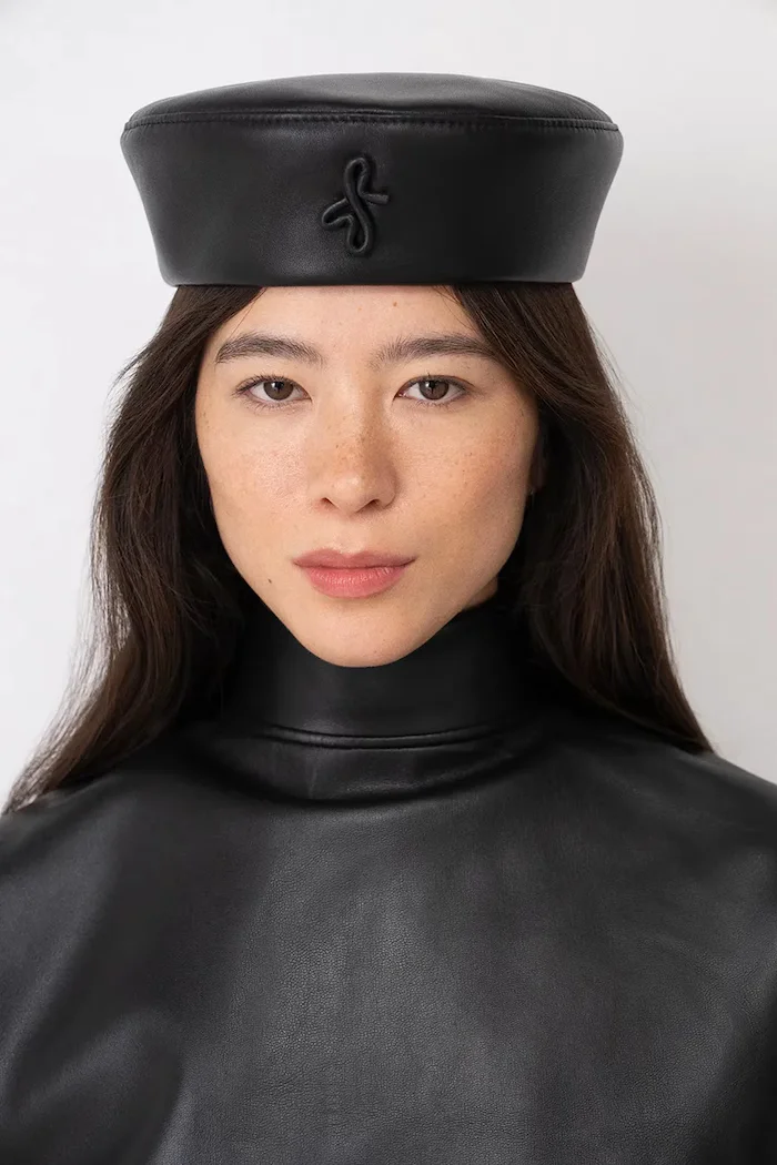 RUSLAN BAGINSKIY шапка дамска от кожа Leather Pillbox Hat черна MMM033-L-PLRB
