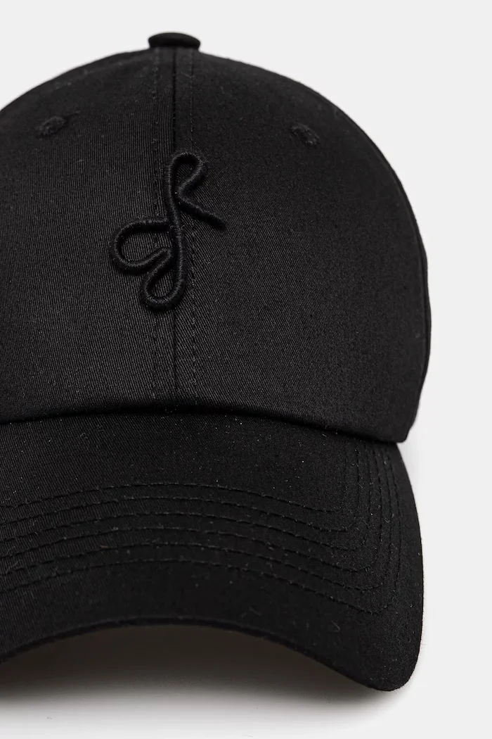 RUSLAN BAGINSKIY Шапка с козирка Monogram-embellished Baseball Cap в черно с изчистен дизайн BSB033-CP-PWRB