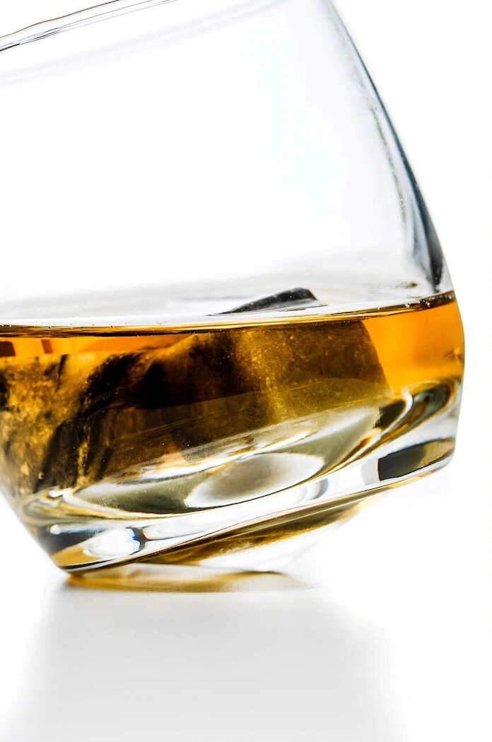 Sagaform Блокчета за уиски Whiskeystenar 2 x 2 cm (9 броя) в сиво