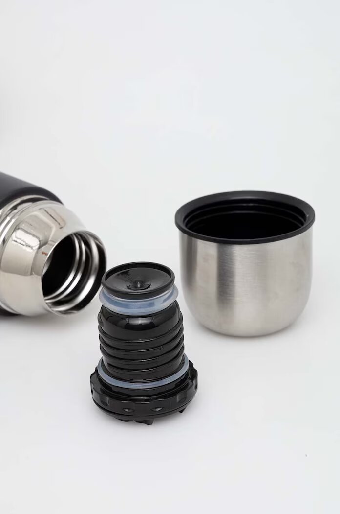 Salewa Термос Rienza 750 ml в черно 00-0000000523