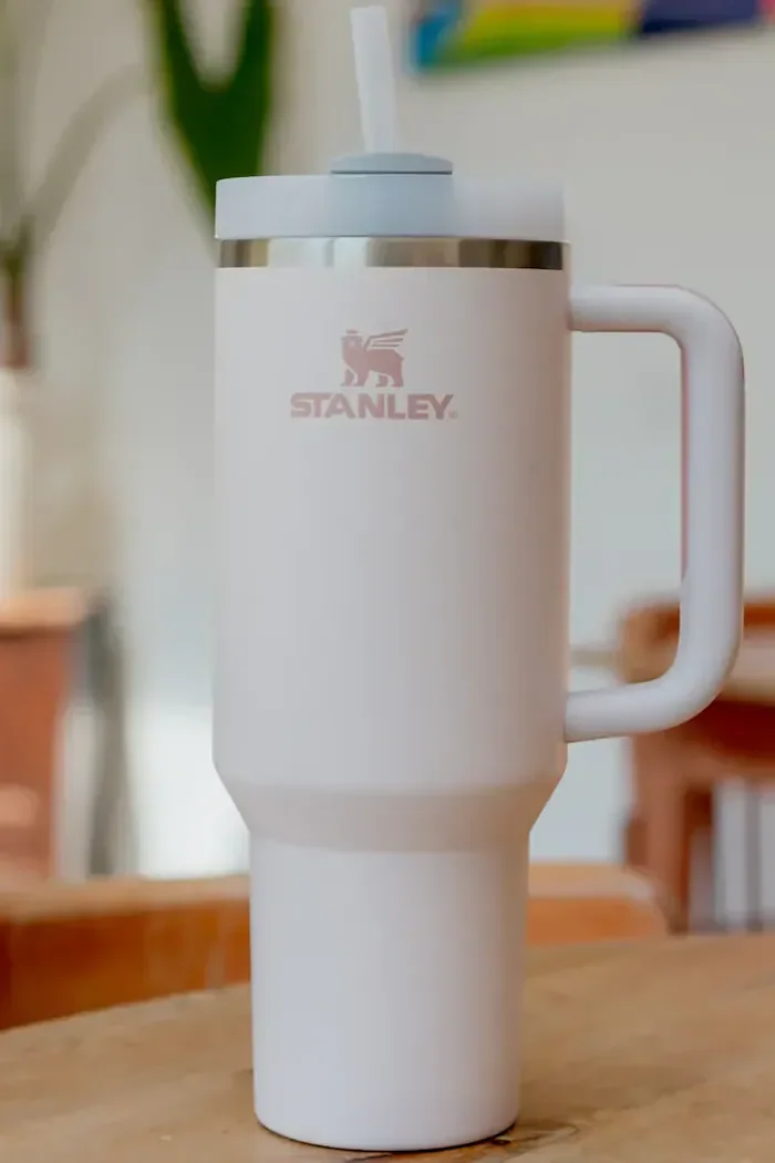 Stanley Термочаша The Quencher H2.O FlowState™ 118 l в розово