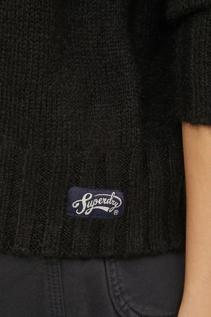 Superdry Пуловер с вълна дамски в черно с ниско поло W6110551A-02A