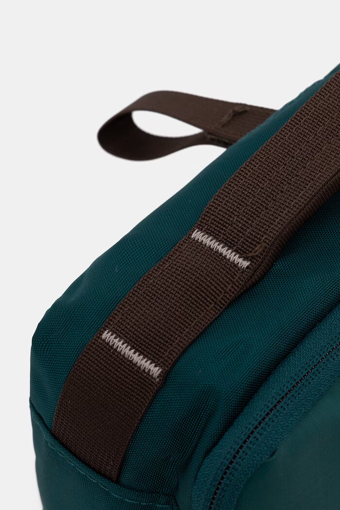 The North Face козметична чантичка за път Base Camp Voyager зелена NF0A81BLXBS1