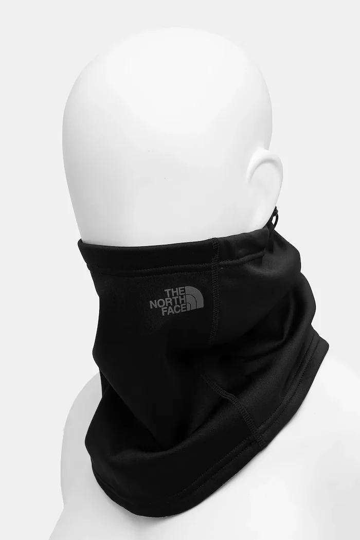 The North Face Кръгъл шал Windwall в черно с изчистен дизайн NF0A8CHSJK31