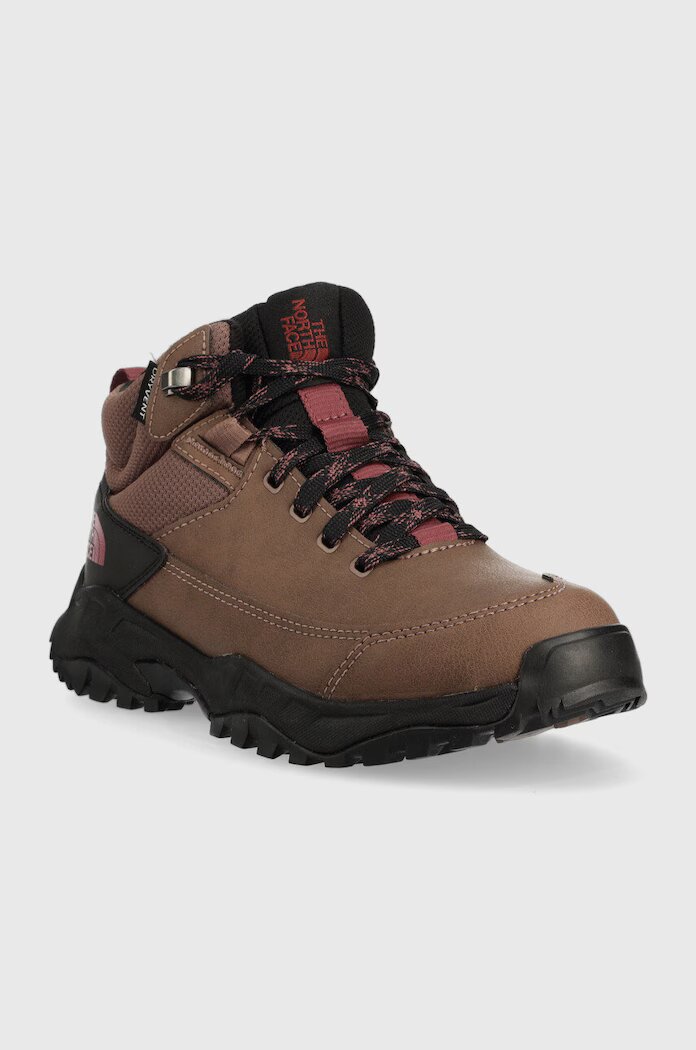 The North Face Обувки Storm Strike III WP в лилаво с изолация