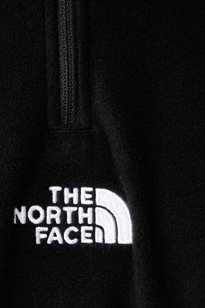The North Face поларен суичър дамски Novelty черен NF0A8J3ZJK31