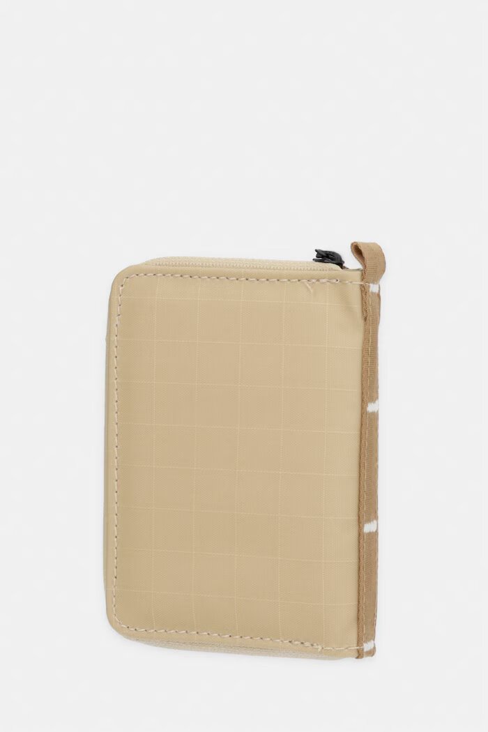 The North Face портфейл Base Camp Voyager бежов NF0A81BKN2V1
