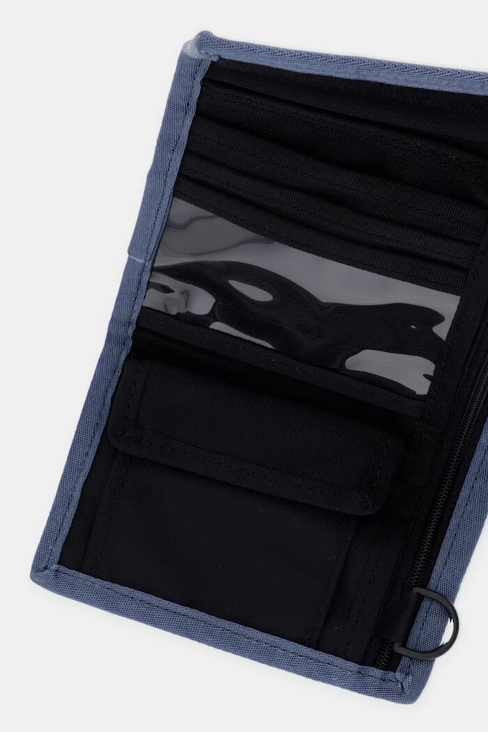 The North Face портфейл Base Camp Wallet сив NF0A52THL451