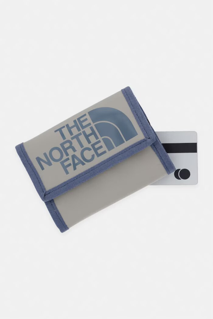 The North Face портфейл Base Camp Wallet сив NF0A52THL451