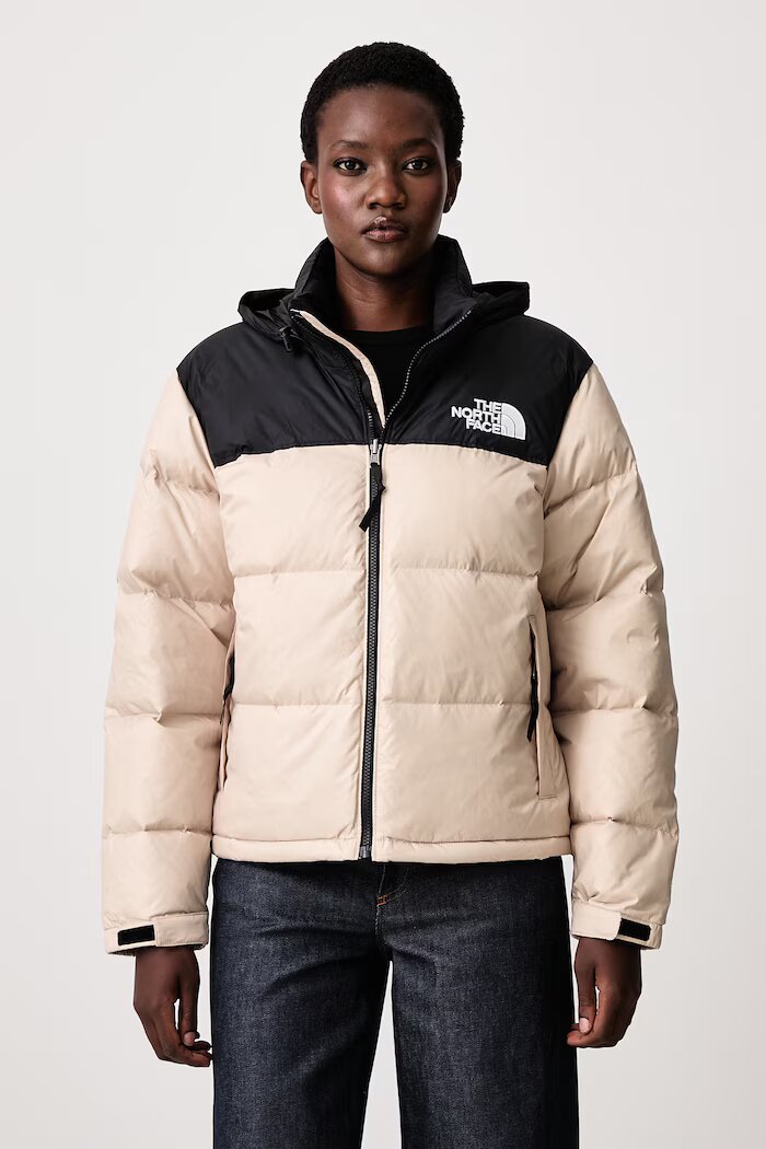 The North Face пухено яке дамско 1996 Retro Nuptse бежово NF0A3XEOPC71
