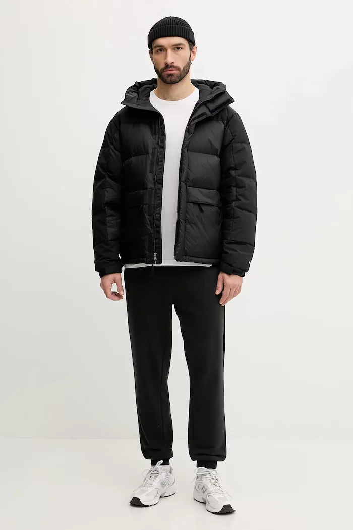 The North Face Пухено яке HMLYN Down в черно зимен модел NF0A4QYXGOF1