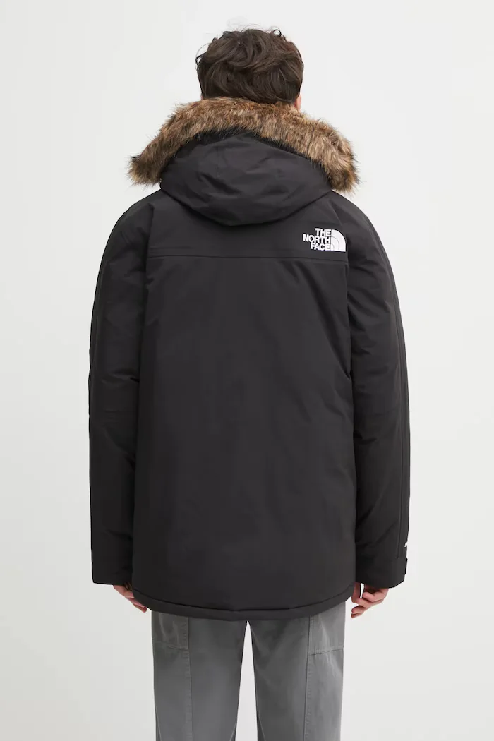 The North Face Пухено яке McMurdo в черно зимен модел NF0A5GJFKX71