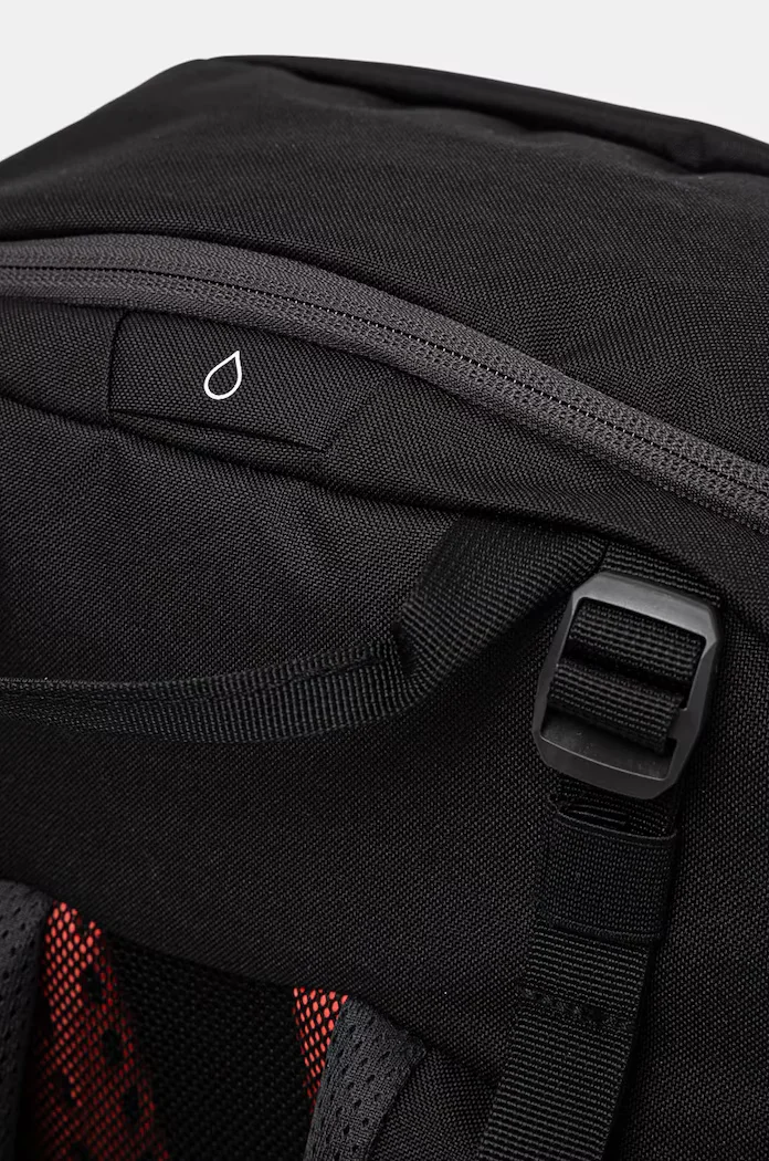 The North Face Раница Terra 40L в черно голям размер с изчистен дизайн NF0A87C34GZ1