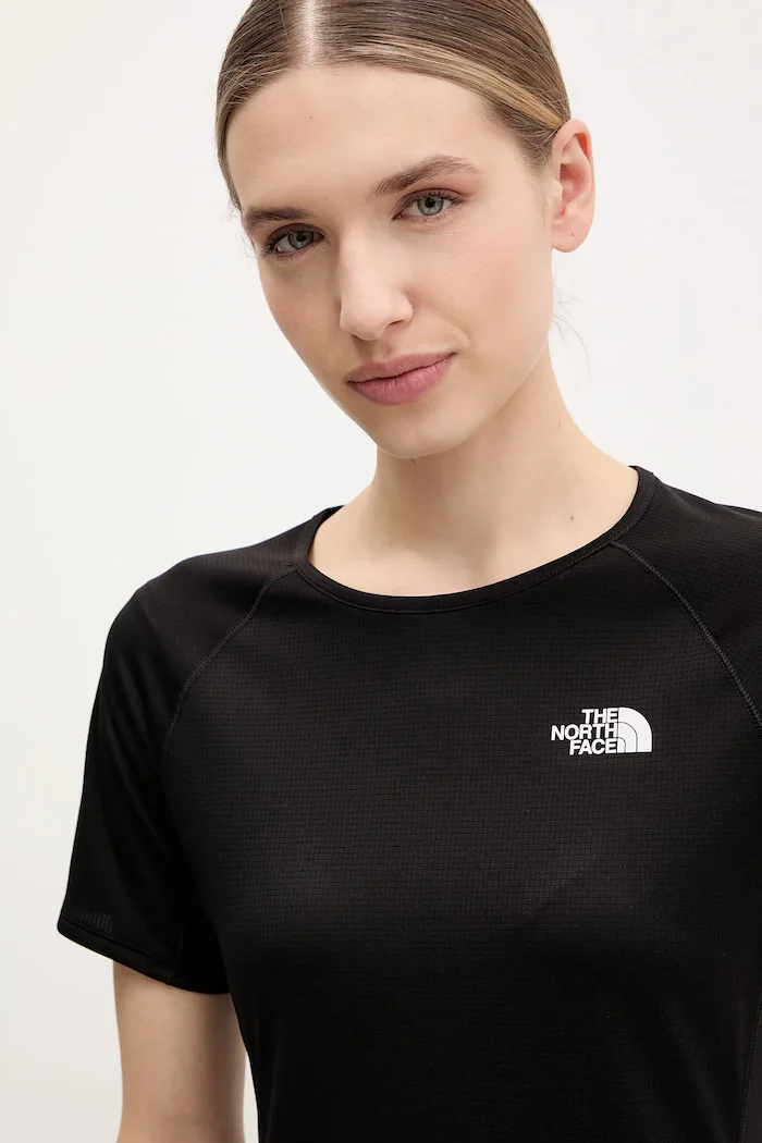 The North Face Спортна тениска Sunriser в черно NF0A8BBXJK31