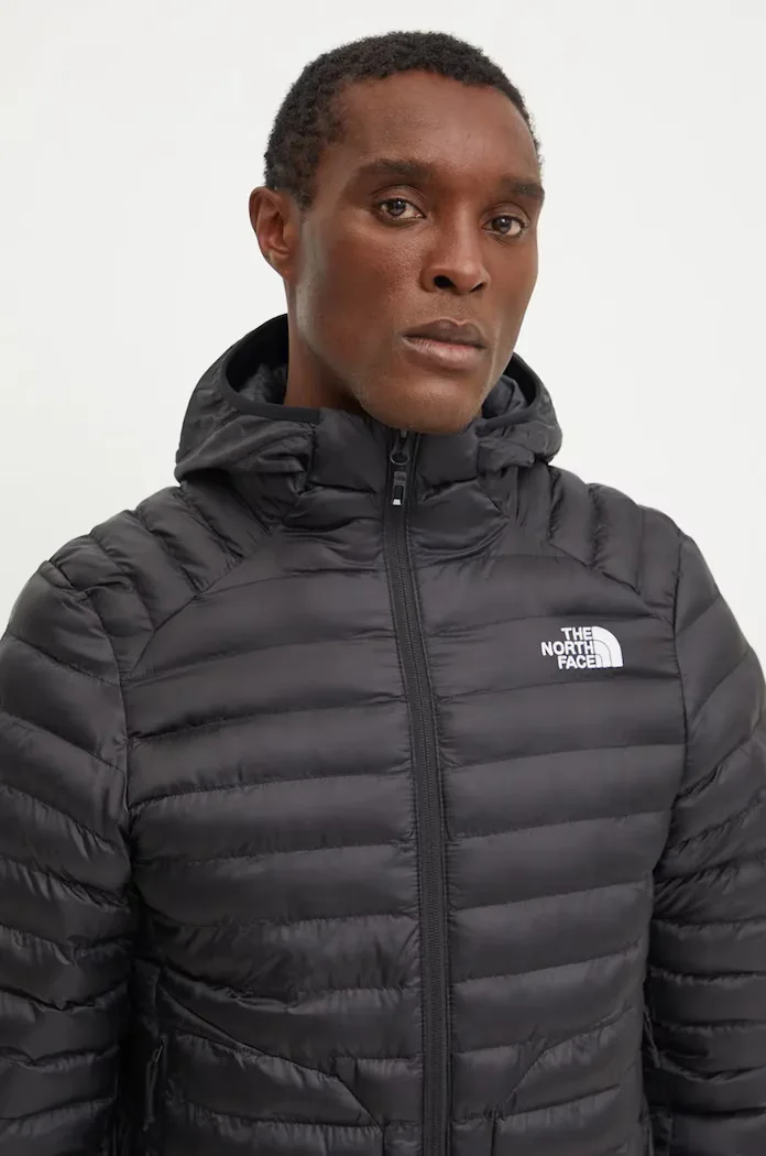 The North Face Спортно яке Huila в черно NF0A85A34GZ1
